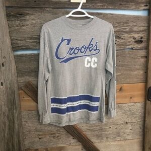 Crooks & Castles Size Med Light Grey with Blue Logo Print